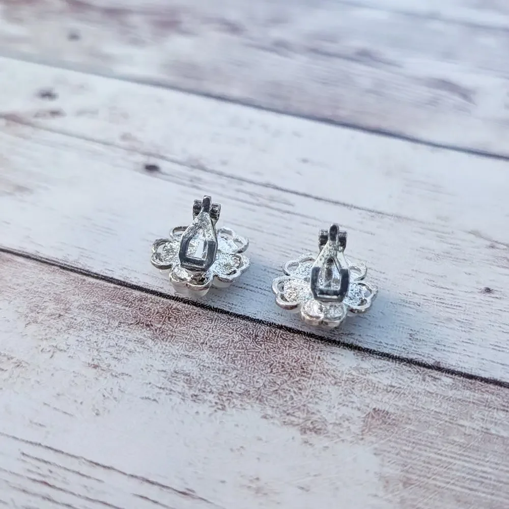 Vintage clip earrings
